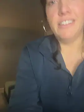 hollyharmd online show from March 1, 2026, 3:39 am