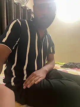 Snapshot of Hunnybunny1990 chatting on February 28, 2026, 3:00 pm Hunnybunny1990 online show from February 28, 2026, 3:00 pm