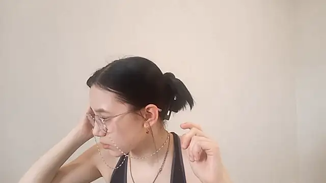 SolvedGlobe online show from April 7, 2026, 2:41 pm