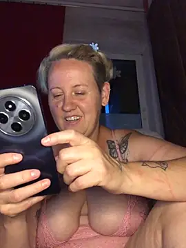 Snapshot of SofiaAmour chatting on July 1, 2026, 6:41 pm SofiaAmour online show from July 1, 2026, 6:41 pm