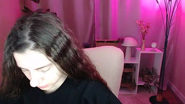 MistyBree online show from April 5, 2026, 8:10 am