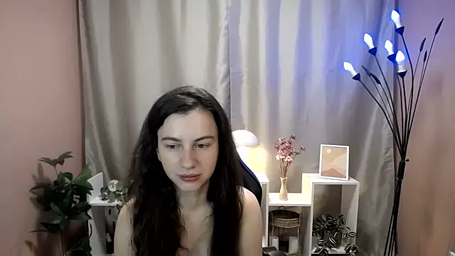 MistyBree online show from July 11, 2026, 8:03 am