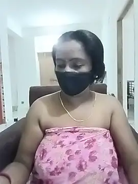 misti-boudii online show from June 26, 2026, 1:28 pm