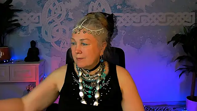 LilaMaharani online show from April 3, 2026, 12:55 pm