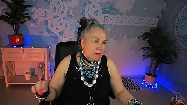 Snapshot of LilaMaharani chatting on May 6, 2026, 1:48 pm LilaMaharani online show from May 6, 2026, 1:48 pm