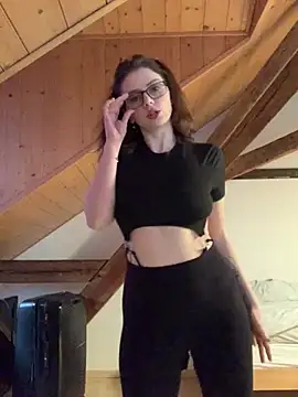 VelvetChloe online show from March 26, 2026, 11:52 am