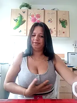 roxana e43 online show from May 2, 2026, 4:39 am