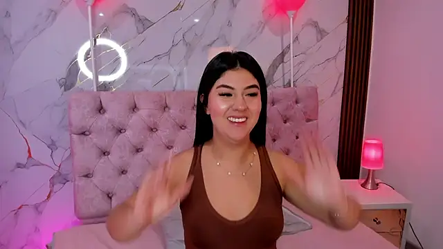 AbrilQuintana  online show from March 27, 2026, 11:33 am