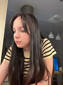 Snapshot of KamilaIv chatting on March 1, 2026, 8:42 pm KamilaIv online show from March 1, 2026, 8:42 pm