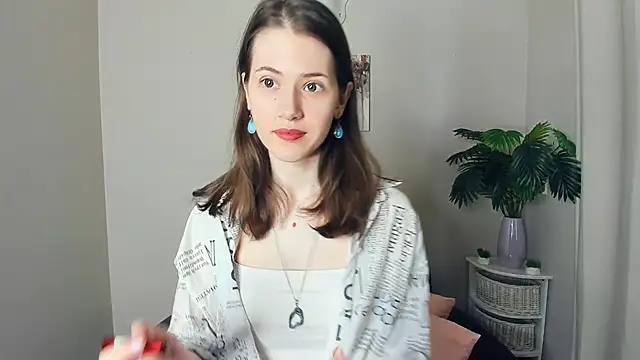 OdiIiaChavarria online show from March 6, 2026, 6:52 am