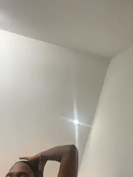 Emi rousse online show from March 28, 2026, 1:01 pm