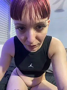 Foxxyice online show from March 18, 2026, 6:27 am