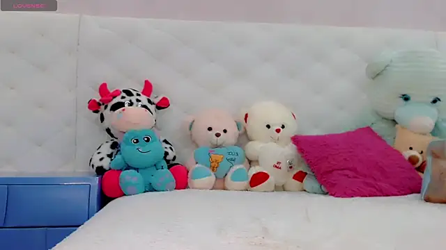 catriona queen16 online show from May 10, 2026, 4:05 am