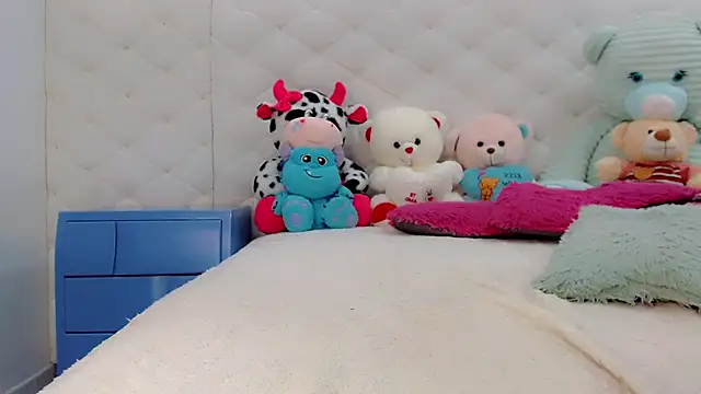 catriona queen16 online show from April 8, 2026, 3:19 am