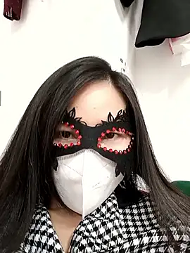 Suka-mon online show from March 8, 2026, 2:42 pm