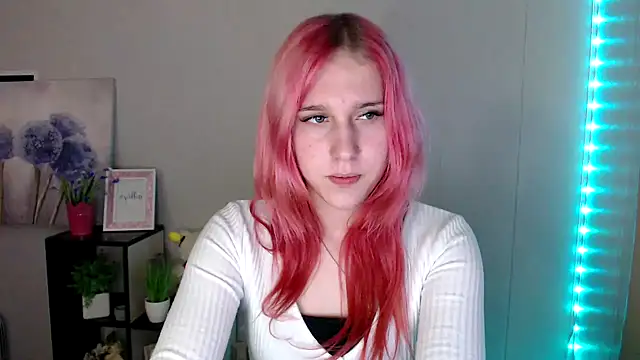 Scarlett lil online show from April 4, 2026, 8:43 am