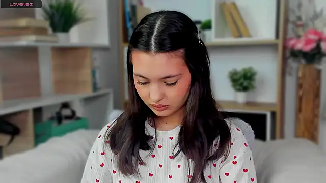 MirthaBolduan online show from March 11, 2026, 8:08 am