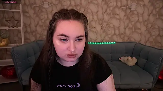 RapunzelAngel online show from April 13, 2026, 5:44 am