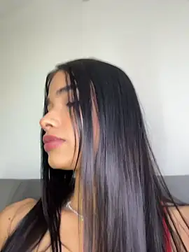 Bella Smithe online show from April 9, 2026, 2:12 pm