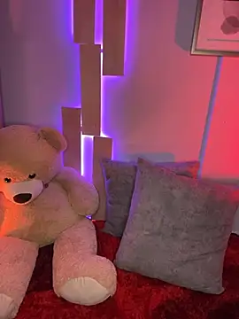 Taylor  0 online show from April 25, 2026, 1:14 pm