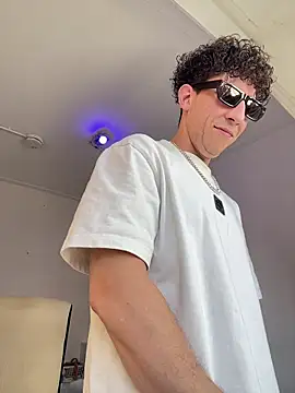 TitanNoir online show from March 15, 2026, 11:50 am