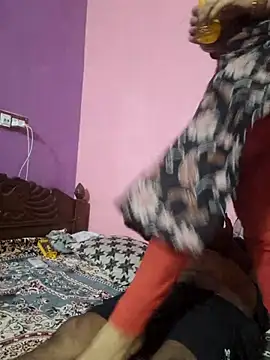 Couple hot999 online show from May 24, 2026, 3:01 pm