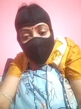 Couple hot999 online show from May 11, 2026, 2:18 pm