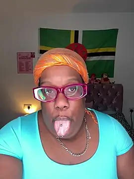 SweetCurvyRose online show from March 3, 2026, 10:28 pm