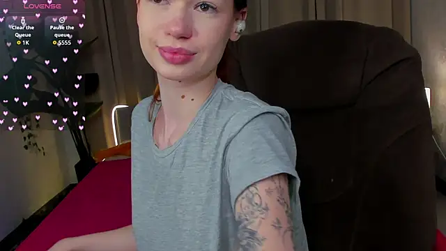 Snapshot of Redbeasty chatting on March 5, 2026, 5:48 am Redbeasty online show from March 5, 2026, 5:48 am