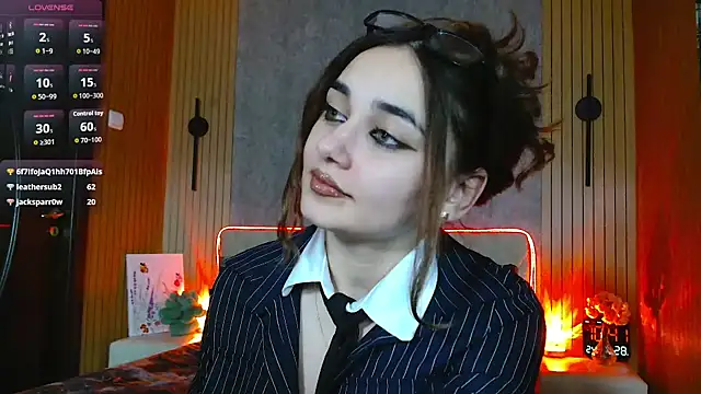 KatarinaHeaven online show from April 28, 2026, 7:40 pm