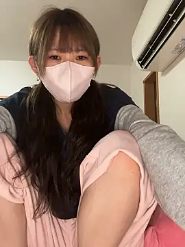 EMIRI 0426 online show from March 25, 2026, 3:22 pm