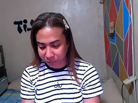 MistressOfBothworldX online show from August 3, 2026, 6:32 am