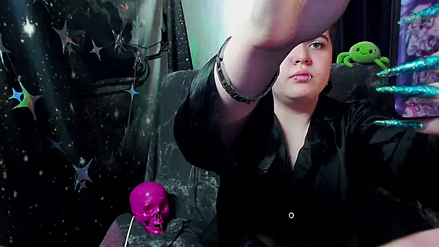  little monsterrr  online show from March 3, 2026, 10:33 am