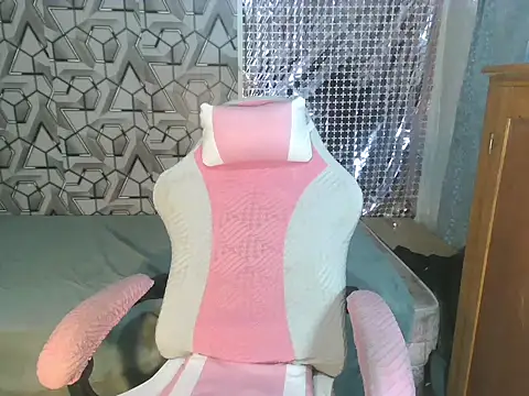 rainexox1 online show from March 11, 2026, 6:13 pm