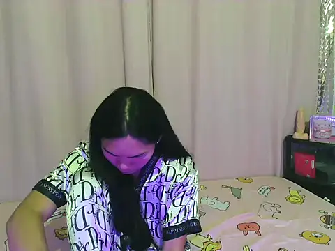 rainexox1 online show from April 24, 2026, 6:04 am