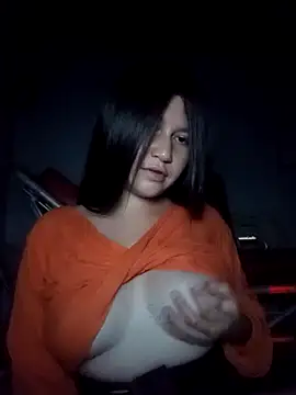 Confite2705 online show from April 3, 2026, 11:55 pm