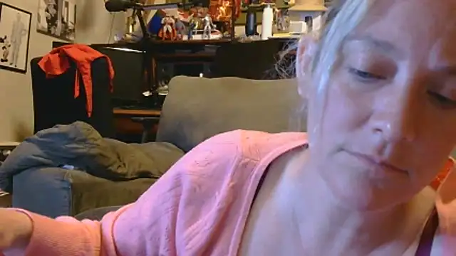 MistyMountains96 online show from June 2, 2026, 3:39 am