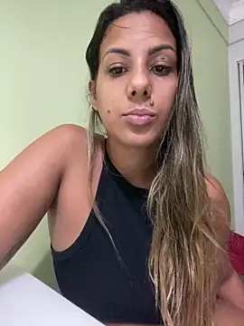 kifanyy online show from March 26, 2026, 4:44 am