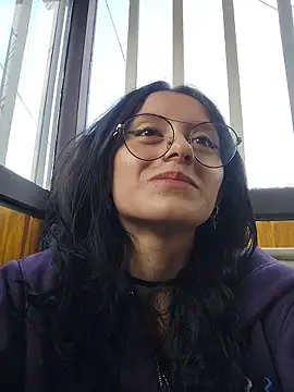 Naomimolie online show from March 20, 2026, 12:28 pm