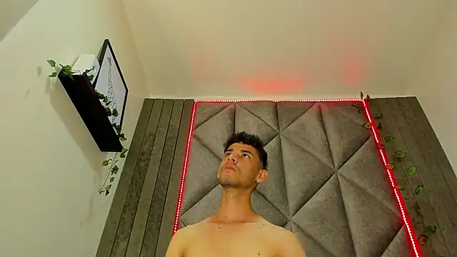 Snapshot of DamianStonee chatting on March 4, 2026, 1:19 pm DamianStonee online show from March 4, 2026, 1:19 pm