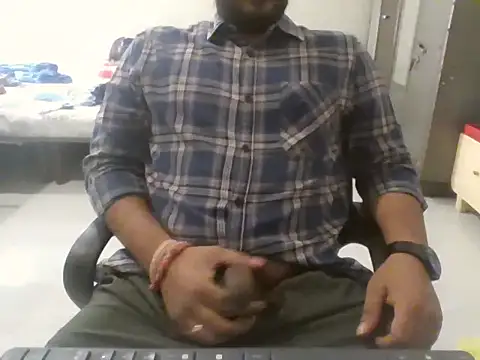 bigbuldgee online show from June 4, 2026, 5:56 am