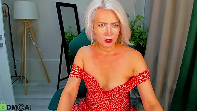 Ledi Luna online show from June 11, 2026, 8:44 am