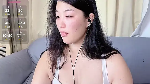 Tavie1744 online show from June 1, 2026, 11:26 pm