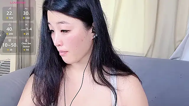 Snapshot of Tavie1744 chatting on June 27, 2026, 1:00 am Tavie1744 online show from June 27, 2026, 1:00 am