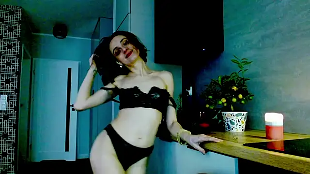misssweet online show from May 16, 2026, 1:37 am