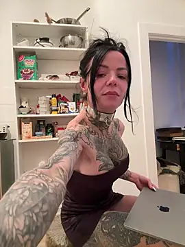 SkinnyLilly online show from May 16, 2026, 7:24 pm