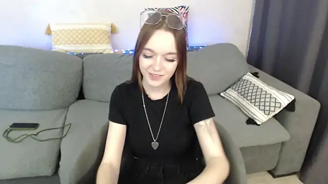 SunyLily online show from April 13, 2026, 6:50 am