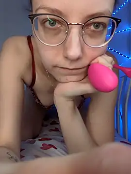 Snapshot of NancyPink chatting on March 4, 2026, 9:28 am NancyPink online show from March 4, 2026, 9:28 am