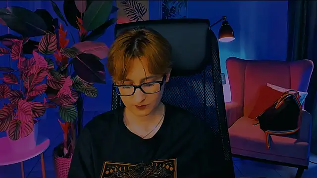 LixeLuna online show from April 1, 2026, 6:26 am