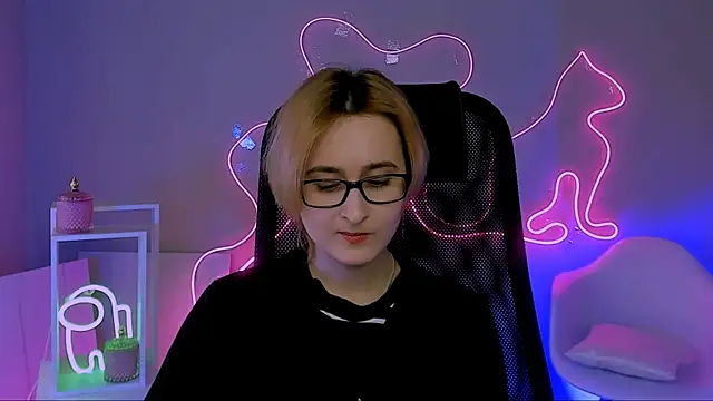 LixeLuna online show from March 6, 2026, 9:15 am